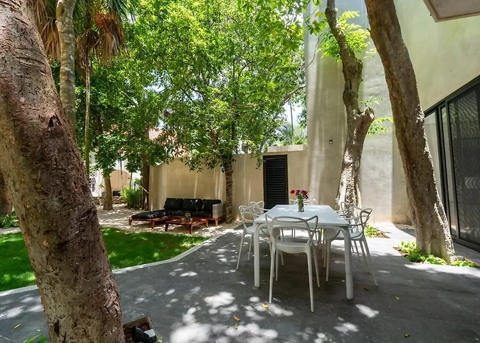 Stunning Modern With Pool And Access * Playa del Carmen