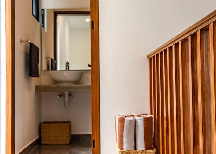 Stunning Modern With Pool And Access Apartment Playa del Carmen