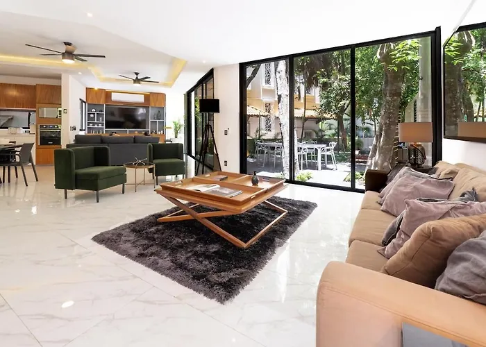 Apartment Stunning Modern With Pool And Access